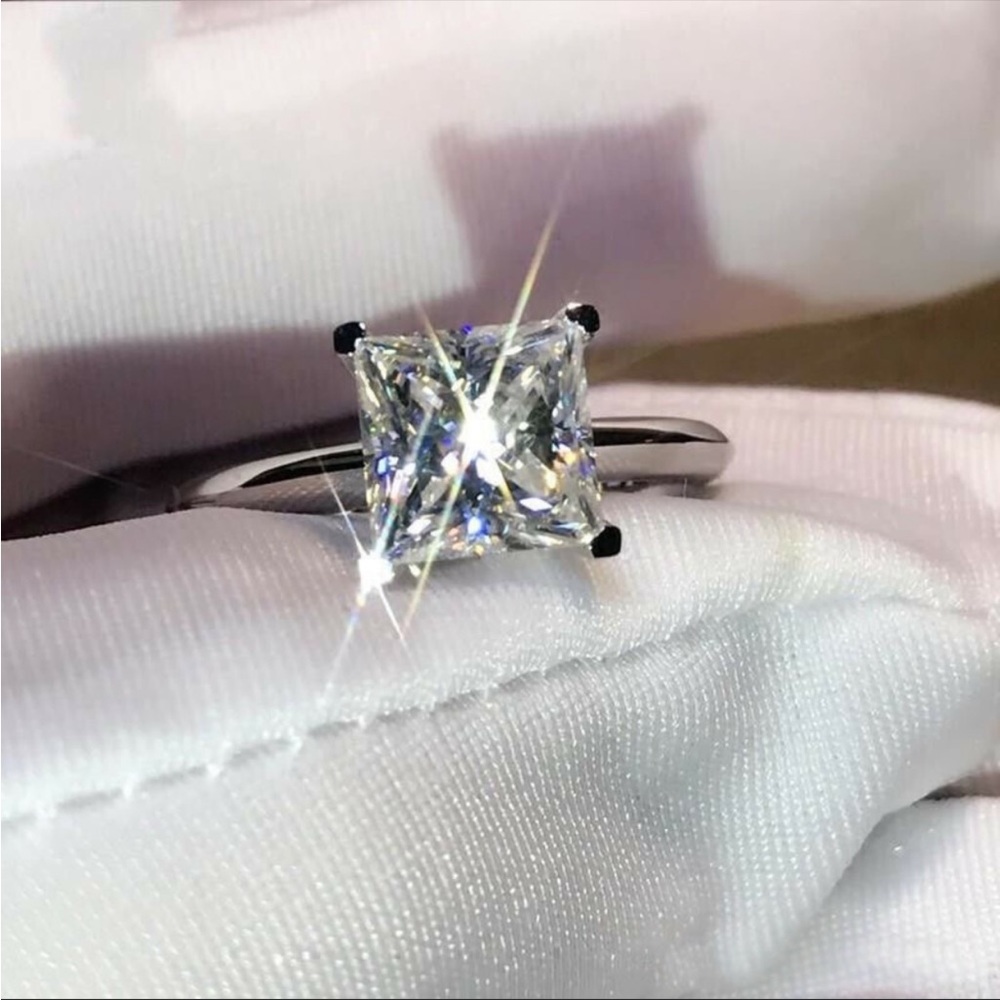 PRINCESS CUT 2 CARAT SOLITAIRE ENGAGEMENT RING - Picture 5 of 5